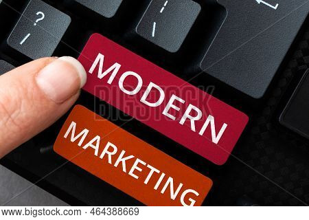 Inspiration Showing Sign Modern Marketing. Business Approach Specialist Or Broker With Indepth Knowl