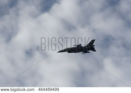 F-16C Block 52 Plus Fighter Demonstrating Flight Air Show.