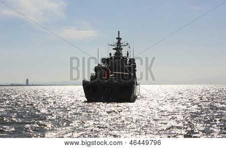 Silhouet van een militaire schip