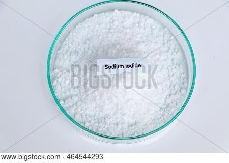 Sodium Iodide In Glass, Chemical In The Laboratory And Industry, Chemicals Used In The Analysis
