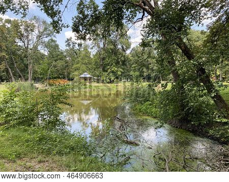 An Small Artificial Lake Or Pond In The Park Of The Pejacevic Family Castle, Nasice - Croatia (jezer