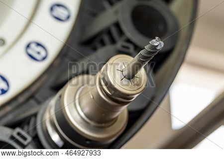 The Solid Endmill Tool In The Tooling Magazine Of Machining Center. The Automatic Toll Change ,atc O