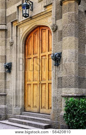A entrada principal do castelo