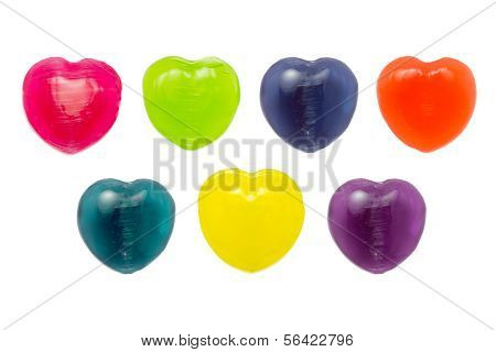 Candy srdce na bílém pozadí pro Valentýna