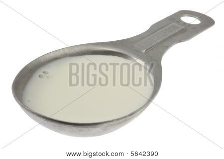 Cucchiaio di latte o panna