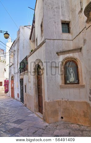 Alleyway. Noci. Puglia. Italy.