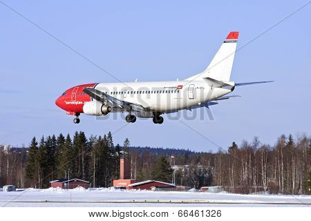 UMEA, SWEDEN - MARS 22. Norwegian flight approach on Mars 22, 2010 in Umea, Sweden.