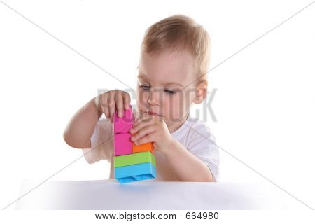 Baby mit Spielzeug Blöcke 2