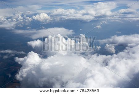 High Resolution Images Of Clounds And Blue Sky