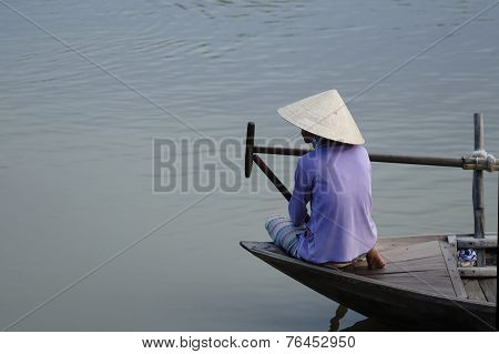 Vietnamise Women On The Boat