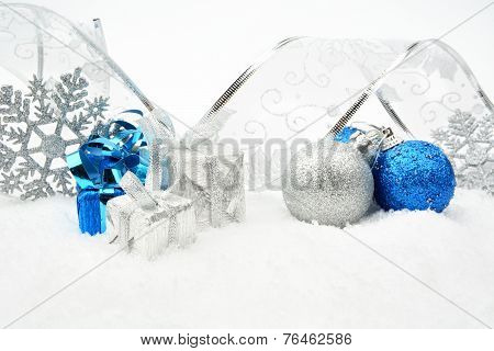 Silver,blue Christmas Baubles,gifts,snowflake With Silver Ribbon