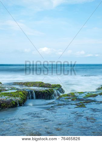 Amazing landscape at The Tanah Lot Temple, the most important indu temple of Bali, Indonesia.
