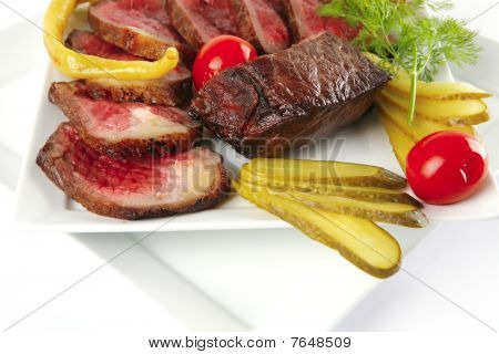 半生的牛肉