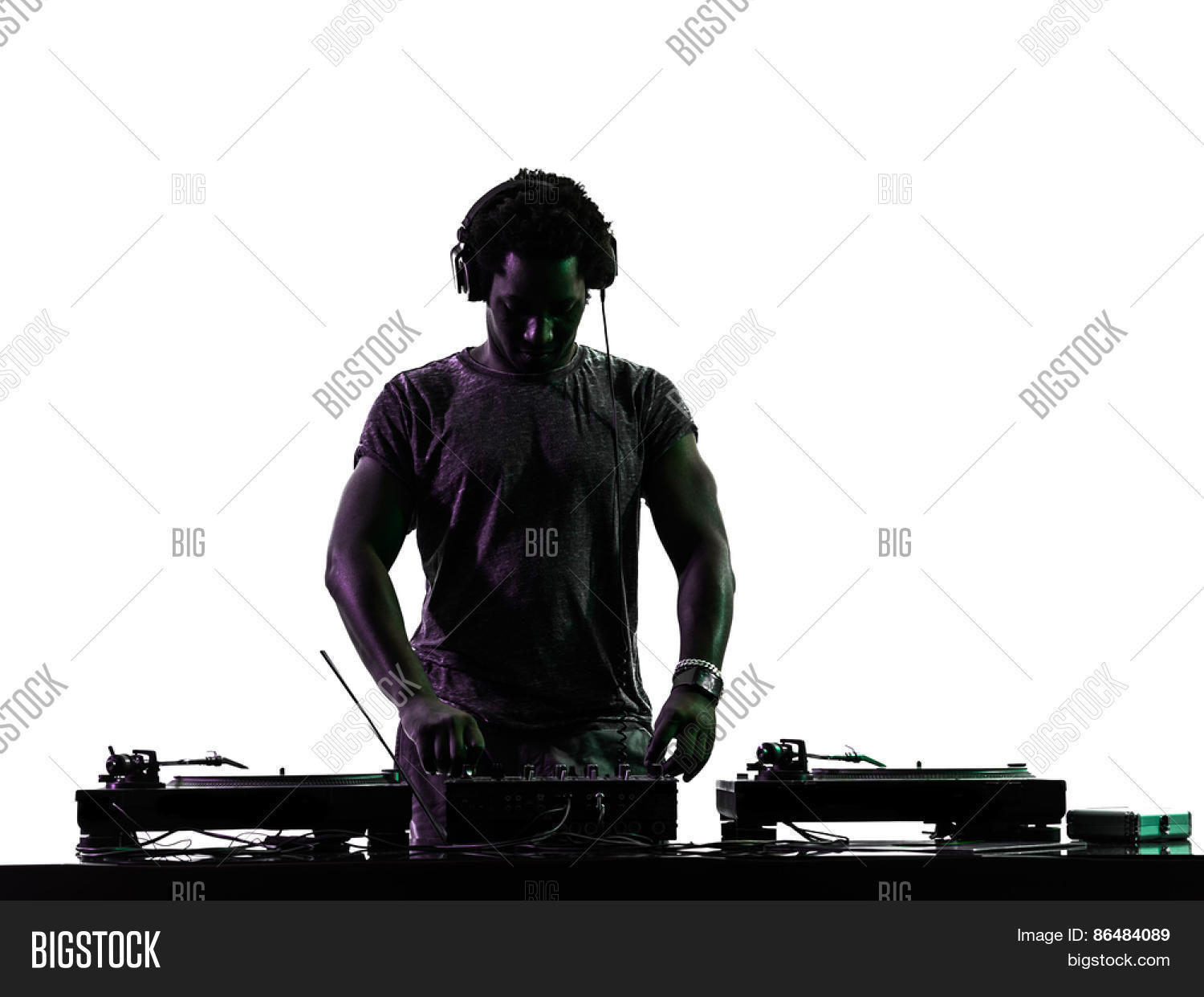 Dj на белом фоне. Mix music диск жокей. Диджей. Диджей в наушниках. А он просто диджей.