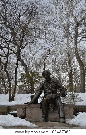 Hans Christian Andersen statue in Central Park