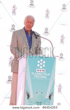 LOS ANGELES - MAR 27:  Christopher Plummer at the Christopher Plummer Hand and Foot Print Ceremony at the TCL Chinese Theater on March 27, 2015 in Los Angeles, CA