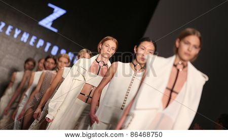 Mercedes-benz Fashion Week Istanbul 2015