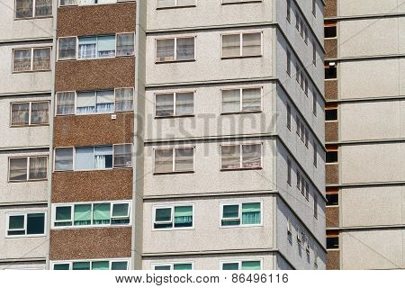A repetitive dull residential building