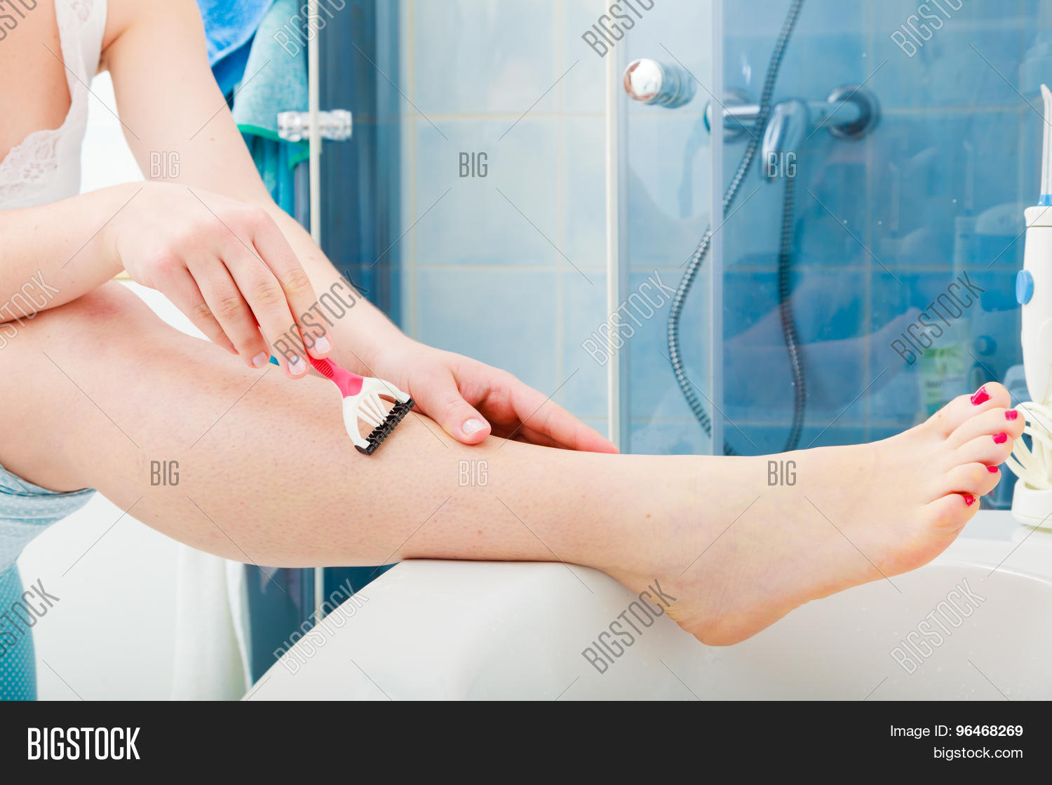 Woman Shaving Legs Image & Photo (Free Trial) Bigstock
