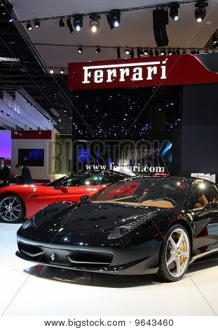 Ferrari 458 Italia Gt na autosalonu v Paříži