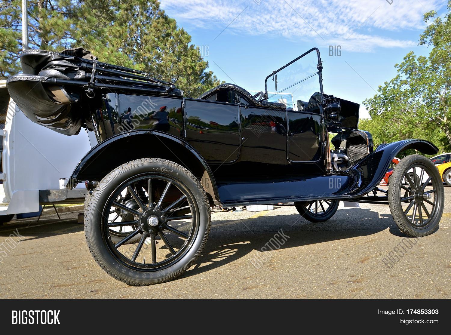 BISMARCK, NORTH DAKOTA Image & Photo (Free Trial) Bigstock