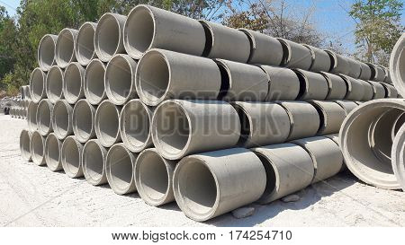 precast concrete water drainage pipe in big factory