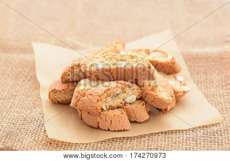 Italian cookies are biscoties with almonds nuts
