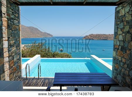 Spinalonga 섬, 크레타, 그리스에서 볼 수 있는 고급 빌라, 수영장