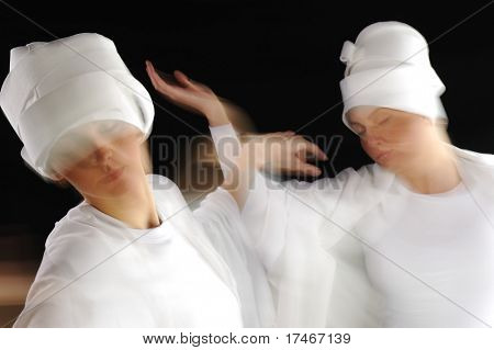 Smuk sensuel attraktive hvid sufi dans kvinder