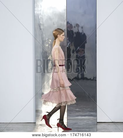 Carolina Herrera - Fall 2017 Collection