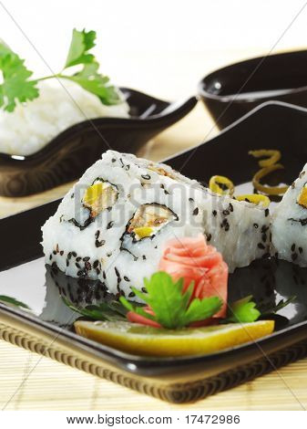 日本料理 - 寿司サラダ葉とパセリのソース