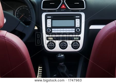Indvendige i bilen
