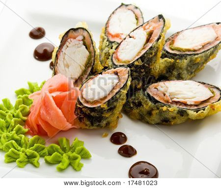 Tempura Maki Sushi - Deep Fried Roll wykonane z mięsa kraba, sałatka z liści i Unagi (węgorz) wewnątrz. Lepszy bezprzewodowy