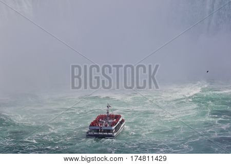 Beautiful Isolated Photo Of A Ship Near Amazing Niagara Waterfall