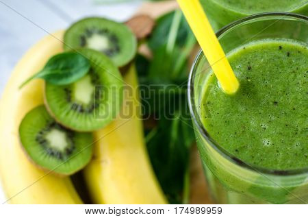 Fresh And Healthy Green Smoothie  With Spinach,banana, Kiwi