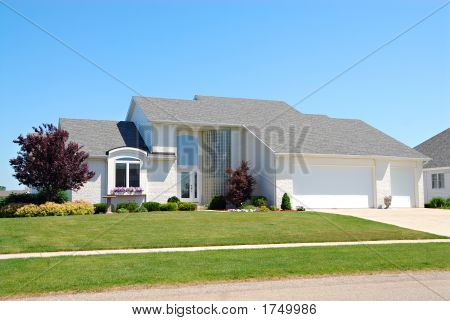 Residential American Upscale House