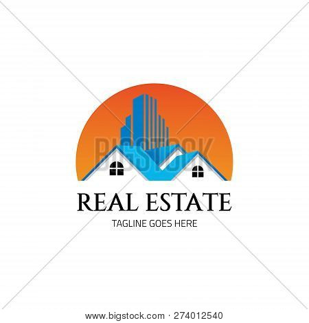 Real Estate Logo Design Template. Vector Illustration