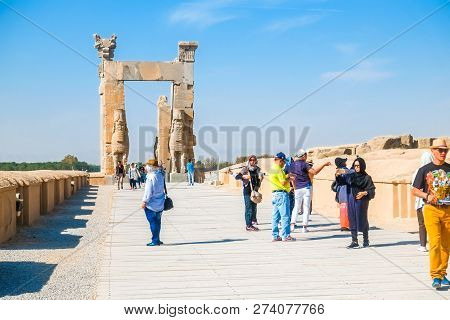 Ruins Of The Ancient Gate Of All Nations, Persepolis. Unesco World Heritage Site. Marvdasht, Fars Pr