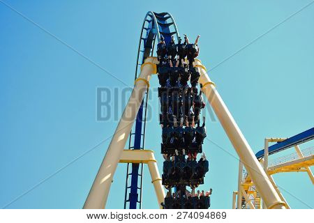 Tampa, Florida. October 25, 2018 Exciting Ascent Before A Crashing Fall And Several Turns In Montu R