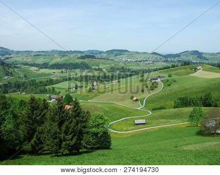Pastures And Hills Of The Zürchersmühle Village - Canton Of Appenzell Ausserrhoden, Switzerland
