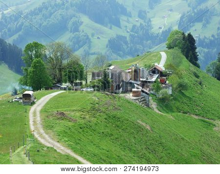 Farms And Pastures Of The Zürchersmühle Village - Canton Of Appenzell Ausserrhoden, Switzerland