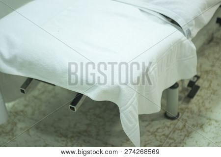 Physiotherapy Clinic Massage Bed