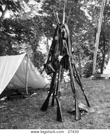 Союз Campsite и оружие