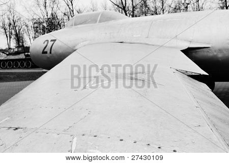 Skrzydło stary rosyjski wojskowy samolot Mig-15