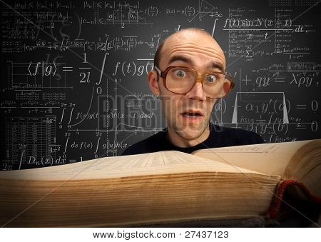 Ã¼berrascht Nerd student