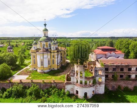 Cathedral Of The Ascension Of The Lord. Spaso-sumorin Monastery. Totma. Vologda Region. Russia. View