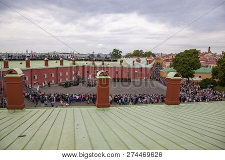 St. Petersburg, Russia - August 11, 2018: The Ceremony Of Divorce Of The Guard Of Honor In The Narys