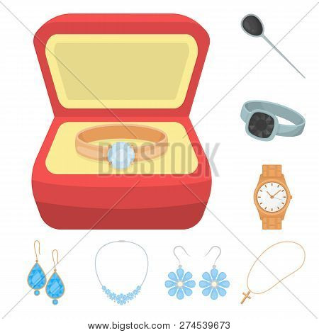 Isolated Object Of Jewelery And Necklace Logo. Set Of Jewelery And Pendent Stock Symbol For Web.
