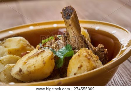 Greek Lamb Kleftiko With Potatoes