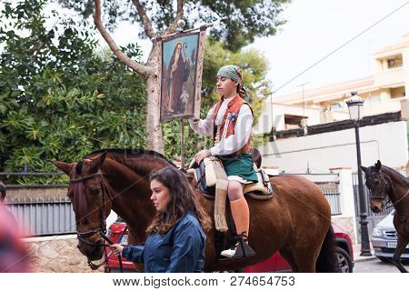 Oropesa Del Mar, Spain - January 13, 2018: Holiday Procession On Festival Of Saint Anthony In The St
